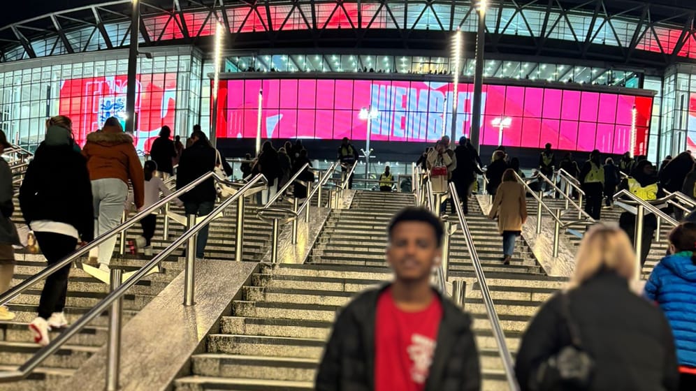 Kick Off at Wembley: Behind the Scenes of a Football Icon